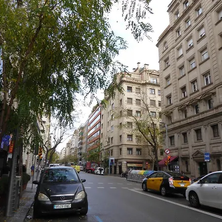 Residencia Universitaria San Marius- Diagonal アパート *